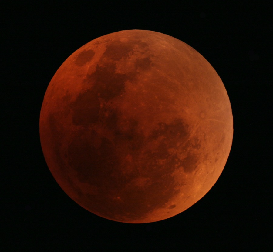 Red moon during a total lunar eclipse in Sydney in 2007